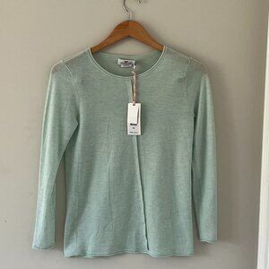 Vineyard Vines Cashmere Mint Long Sleeve Slim Semi Sheer Size XS NWT